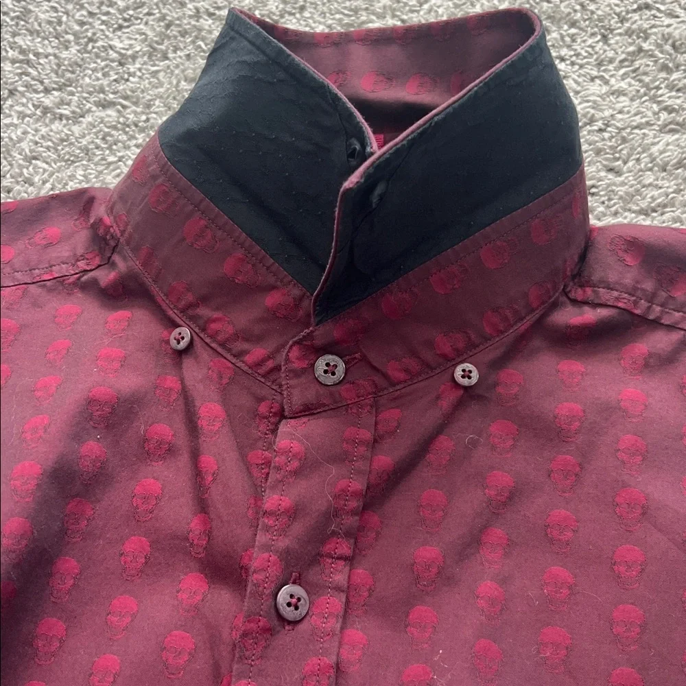 Robert Graham Burgundy Skulls Long Sleeve Button-Down Shirt with Flip Cuffs - XL - Picture 3 of 8